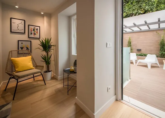 Principe Real Oasis With Private Patio