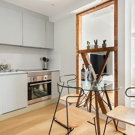 Principe Real Oasis With Private Patio By Nestatlisbon * 리스본