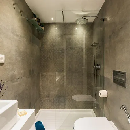 Principe Real Oasis With Private Patio By Nestatlisbon 아파트 리스본