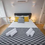 Principe Real Oasis With Private Patio By Nestatlisbon *