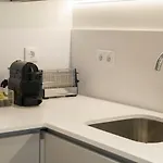 Principe Real Oasis With Private Patio By Nestatlisbon شقة *