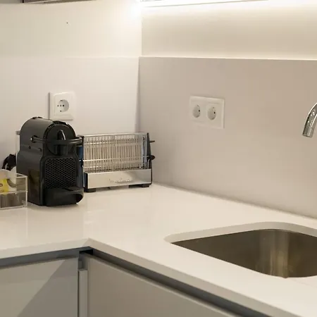Designer In One Of Lisbon's Trendiest Quarters Apartamento *