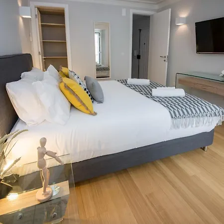 Apartamento Designer In One Of Lisbon's Trendiest Quarters *